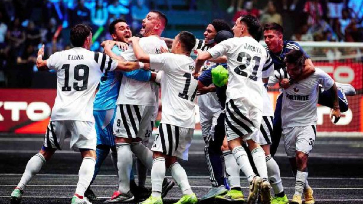 Chilenos batem os favoritos em atuação de gala e se aproximam da classificação para a próxima fase