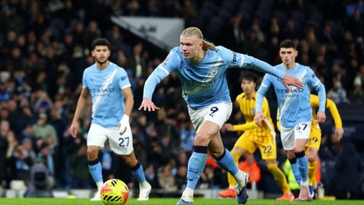 Em casa e depois de largar na frente com gol de Haaland, o City cedeu o 1 a 1 ao Brighton e pode ver os Gunners dispararem de vez na frente