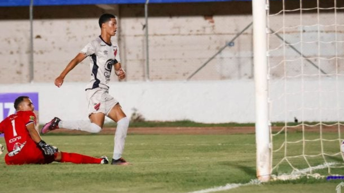 Em Araçatuba, Furacão faz 1 a 0 na equipe do Rio de Janeiro e assume vice-liderança do Grupo 5