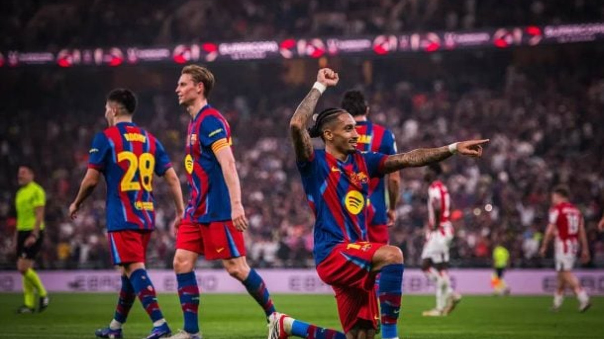 Atacante brasileiro tem números muito próximos entre jogos, gols e assistências 