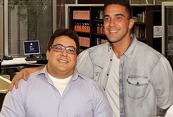 Ele chegou aos 162 quilos e eliminou cerca de 80 após o procedimento. No entanto, com o passar do tempo, o amor pela culinária e o hábito de fumar acabaram dificultando a manutenção da forma. 
