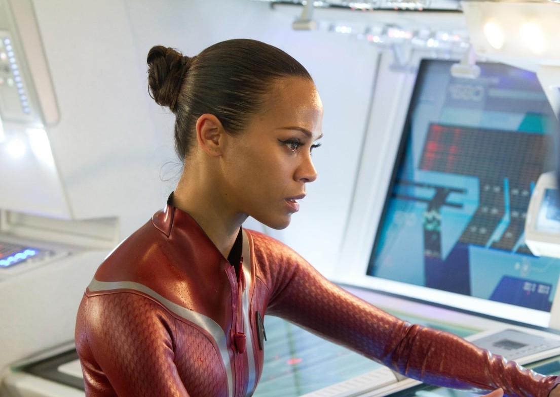 Ela voltou a interpretar a personagem nas sequências “Star Trek: Além da Escuridão”, lançado em 2013, e “Star Trek: Sem Fronteiras”, lançado em 2016.
