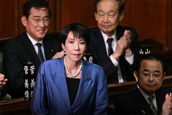 Apesar do simbolismo de sua eleição, Takaichi deixou claro em seu primeiro discurso como premiê que as pautas de igualdade de gênero não estão entre suas prioridades. 
