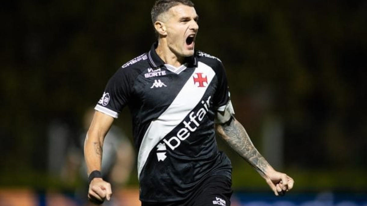 Diretor do clube paraguaio confirmou o interesse na contratação do argentino, que foi o artilheiro do Brasil em 2025, com 27 gols