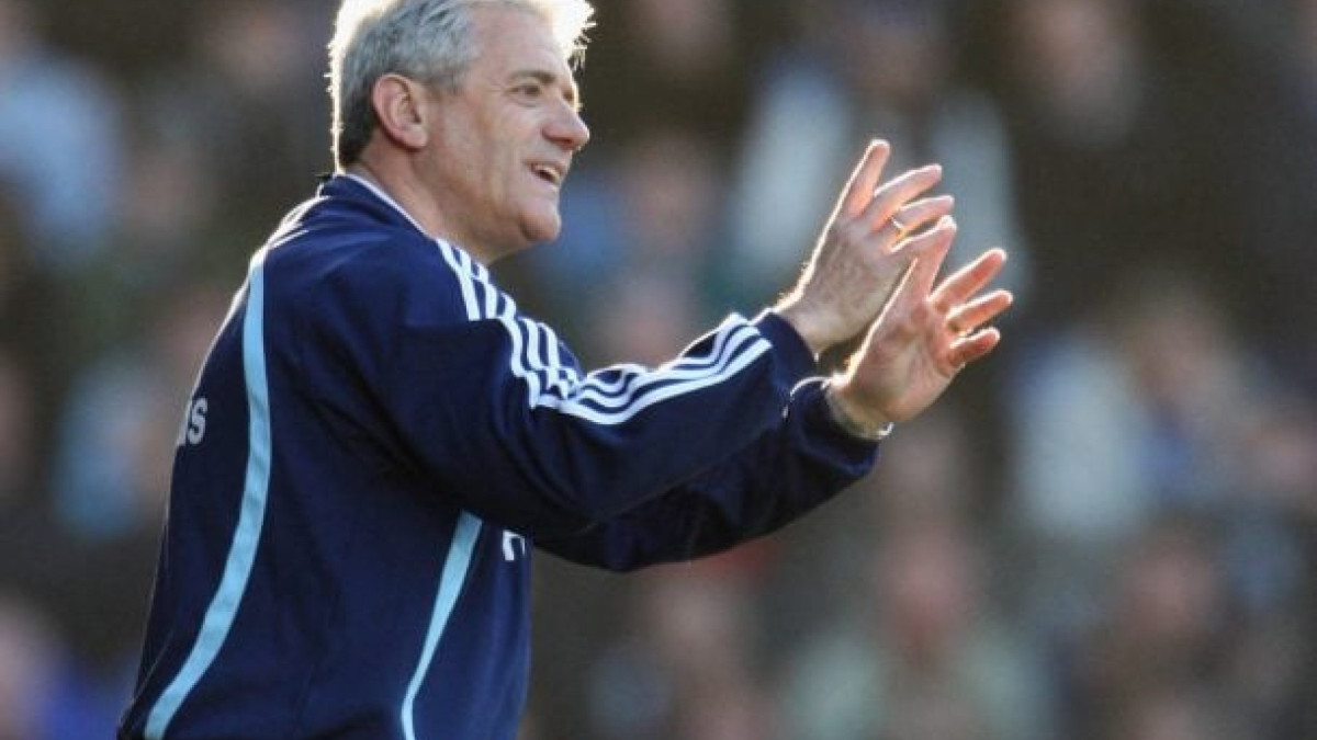 Kevin Keegan teve diagnóstico de câncer confirmado pelo clube e passará por tratamento na Inglaterra