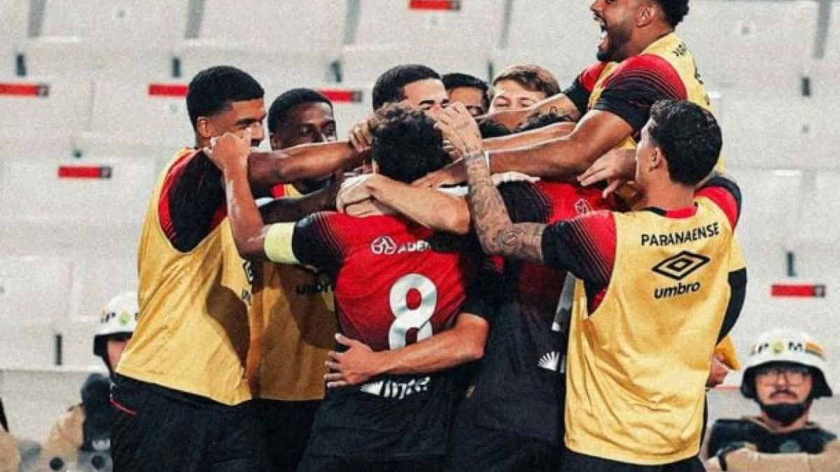 Arbitragem anula gol do Andraus por toque de mão aos 50 minutos da etapa final, e Furacão segura o 2 a 1 na Arena da Baixada