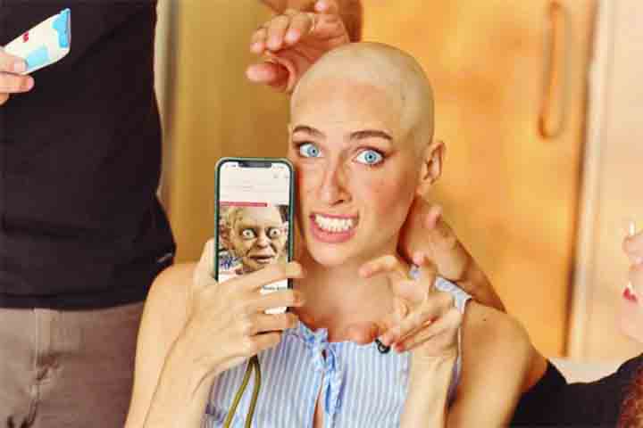 A atriz também citou que mesmo sem nenhum histórico da doença na família, houve a confirmação da existência de um tumor localizado no mediastino, região torácica entre os dois pulmões.