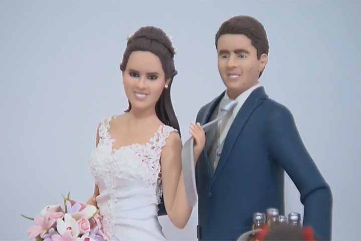 A porcelana fria moderna, feita para ser acessível e dispensar forno, se desenvolveu na América Latina, especialmente no Brasil e Argentina, nos anos 1960. 