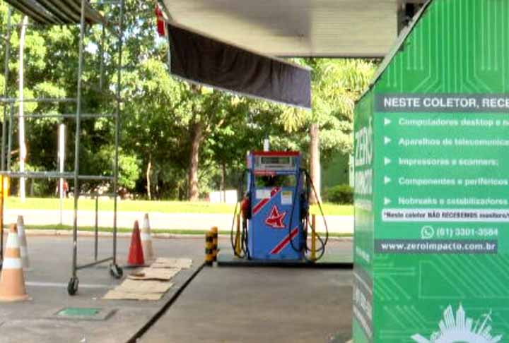 Na logística reserva, o responsável pela destinação correta ao resíduo é o consumidor. Ele procura pontos de entrega voluntária ou agenda a coleta em domicílio. A empresa contratada para gerir o recolhimento desse material faz o encaminhamento às associações de reciclagem. E o reciclador é responsável por separar o que pode ser reaproveitado.