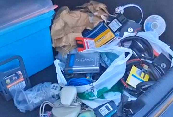 Para isso, é importante a criação de programas e ações entre consumidores, fabricantes e governos para apoiar a reciclagem de eletrônicos como parte de uma abordagem mais sustentável para a gestão de resíduos eletrônicos.