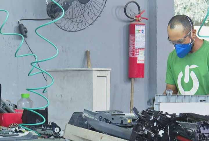 Diante disto, a Associação Brasileira de Reciclagem de Eletroeletrônicos e Eletrodomésticos (ABREE) vem realizando parcerias pelo país ao longo deste ano. 