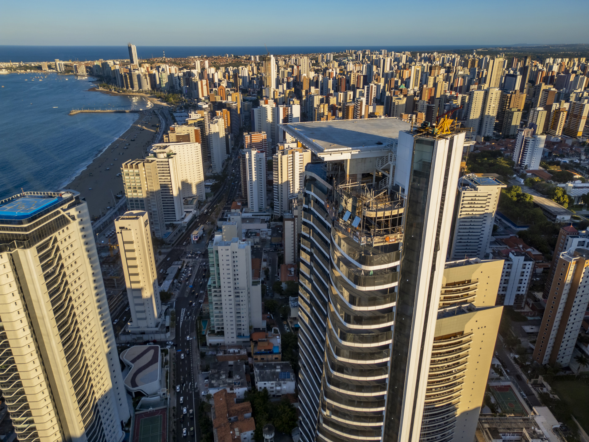 O montante recebido pelos servidores depender&aacute; do aumento nas arrecada&ccedil;&otilde;es do IPTU, do ISSQN e do ITBI (Foto: FCO FONTENELE)
