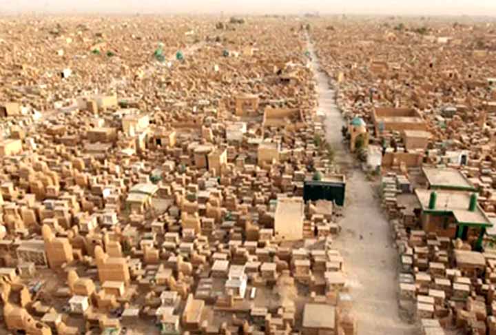 Construído no século 14, o cemitério de Wadi-us-Salam, no Iraque, impressiona pelo tamanho e pelas histórias. Conheça!