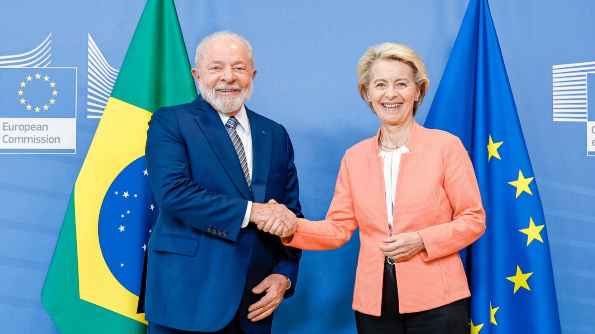 Presidente da Rep&uacute;blica, Luiz In&aacute;cio Lula da Silva, durante encontro com a presidente da Comiss&atilde;o Europeia, Ursula von der Leyen