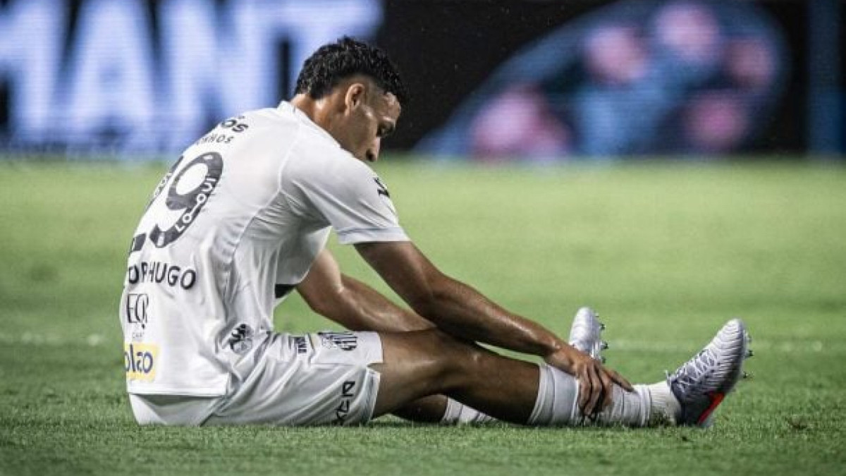 Volante de 21 anos estava cedido ao Santos por empréstimo até o fim de julho; no entanto, jogador vai para o Galo por R$ 13,4 milhões