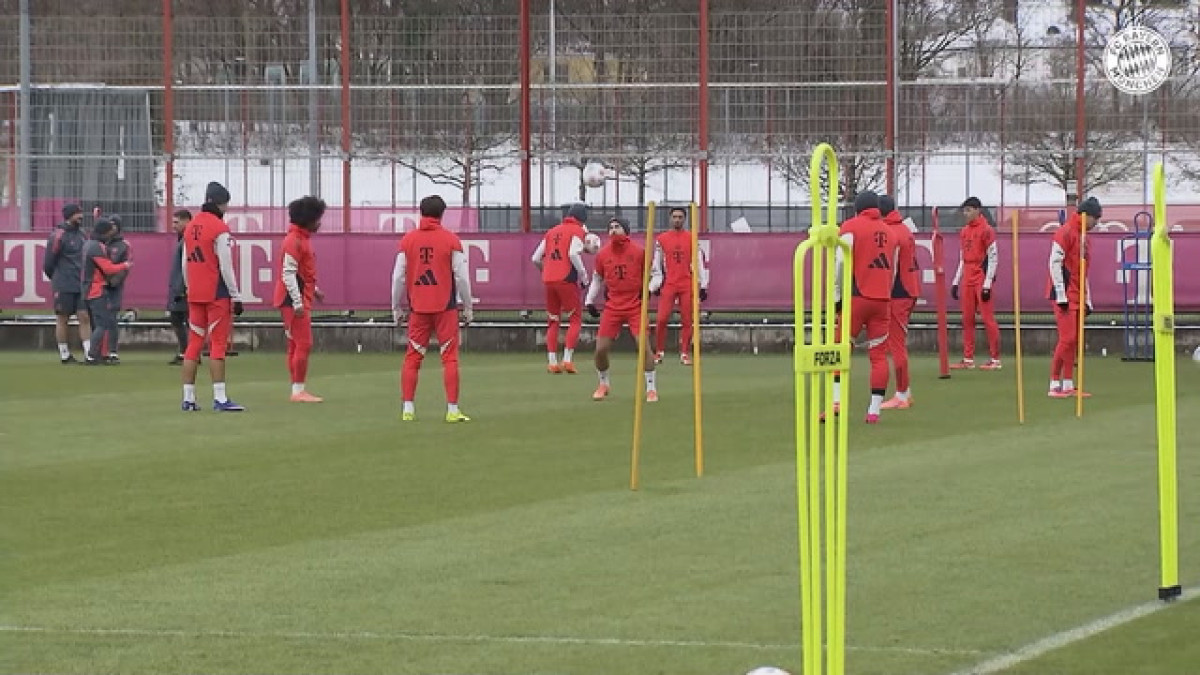 Neuer e Musiala retornam aos treinos no Bayern de Munique