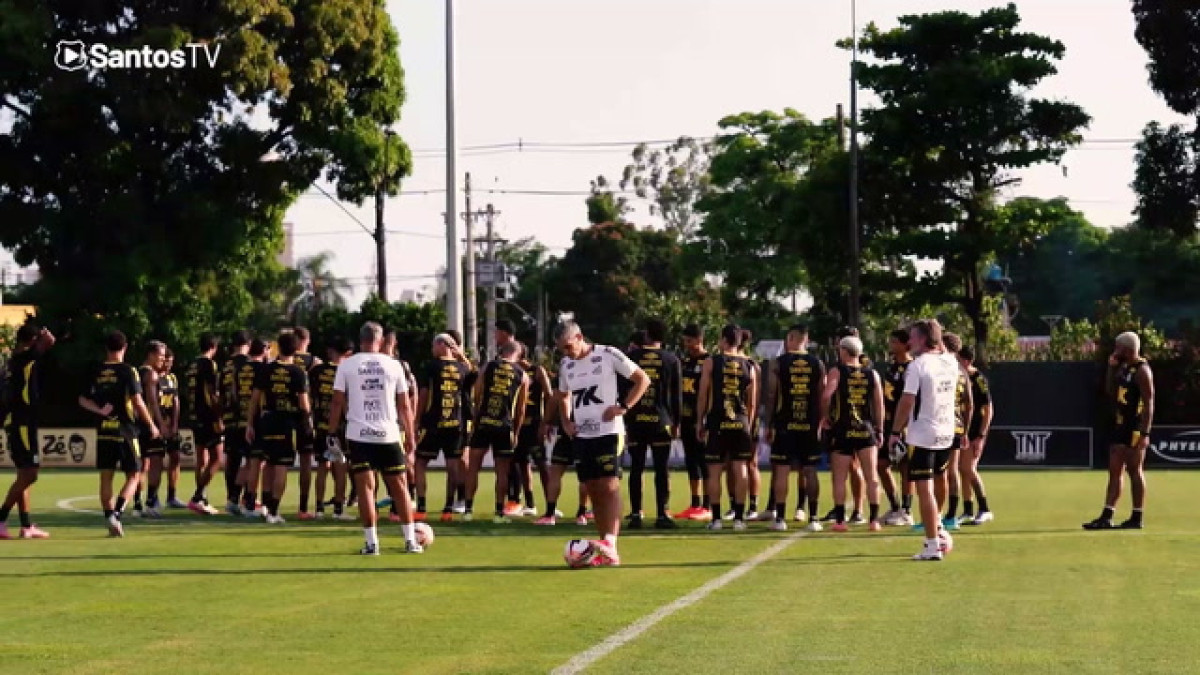 Santos encerra preparação para estreia no Paulistão; Neymar treina na academia