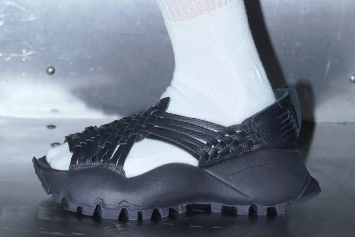 São as chamadas Oaxaca Slip-On, criadas pelo designer norte-americano Willy Chavarria.