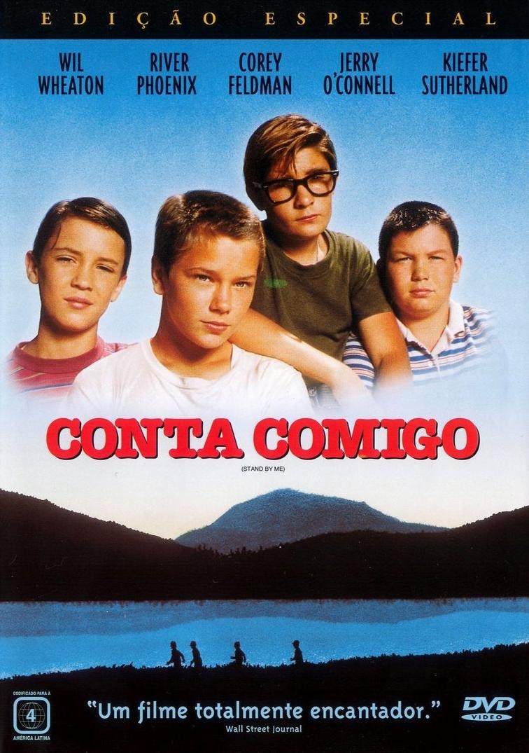 Conta Comigo – Baseado na obra homônima de Stephen King, o filme se afasta do terror tradicional do autor e aposta em uma narrativa sensível sobre amizade, amadurecimento e o fim da infância. A trama acompanha quatro garotos que partem em busca do corpo de um adolescente desaparecido na pequena cidade de Castle Rock. O longa inspirou diretamente a estética e o tom de séries como “Stranger Things”. 
