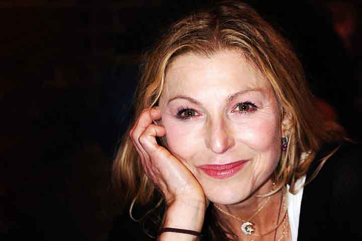 “O sentimento que mais associo à vitória no Oscar é uma tristeza avassaladora por ter sido abandonada por meus pais - ambos, pois minha mãe permaneceu em silêncio - mais uma vez”, narra Tatum na biografia. 
