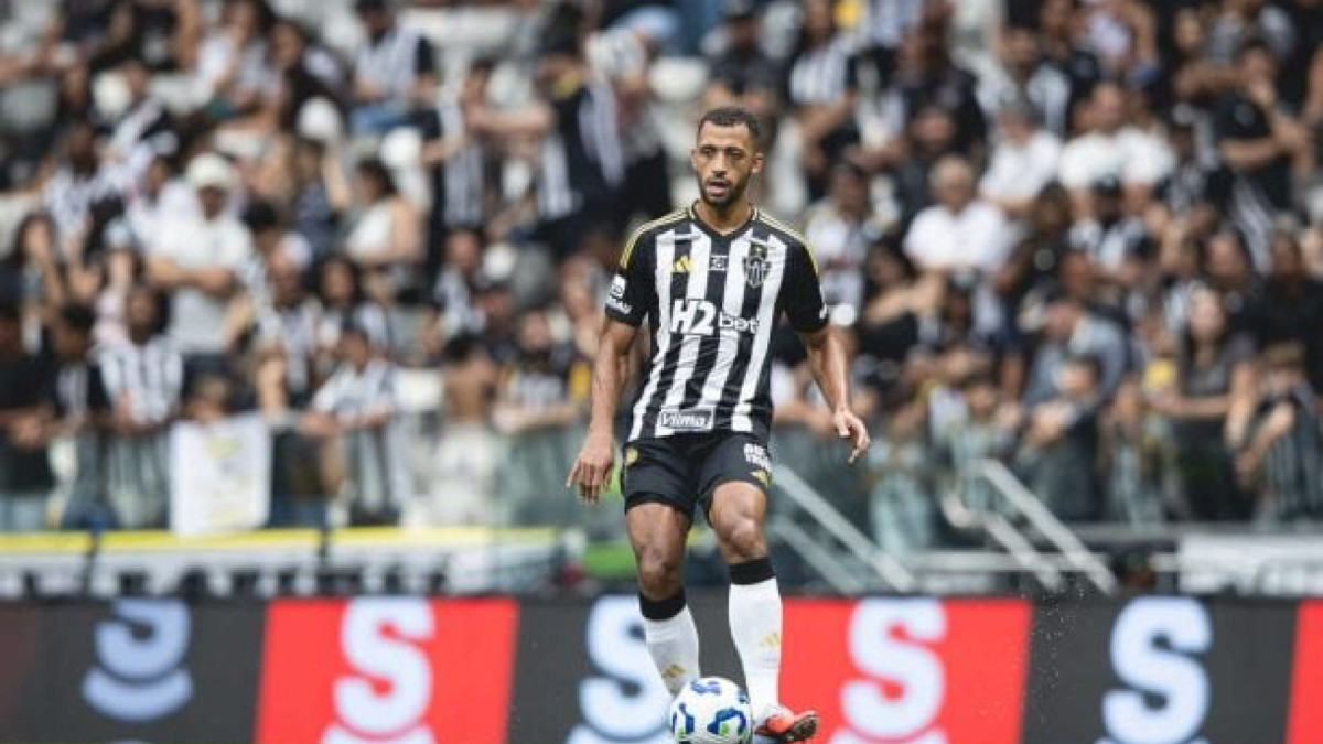 Defensor assina com o Galo por dois anos, depois do Bahia cedê-lo por empréstimo ao time mineiro na última temporada