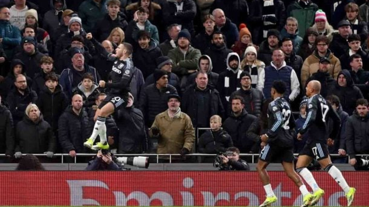 Spurs perdem por 2 a 1 pela terceira fase e emendam crise de resultados, afinal, já são quatro jogos sem vitória na temporada 2025/2026