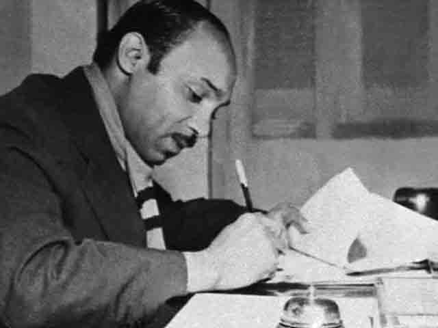 Apesar da paixão pela música, Lupicínio manteve por muitos anos uma vida profissional paralela. Ele trabalhou como bedel na Faculdade de Direito da Universidade Federal do Rio Grande do Sul entre 1935 e 1947, período em que conciliava as funções administrativas com as noites dedicadas à boemia e à composição. 
