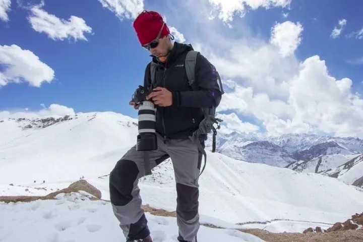 Natural de Campo Grande (MS), Edson era montanhista, fotógrafo e guia. Ele residia no Peru. Praticava montanhismo desde 2008 e era conhecido por seu trabalho em fotografia de aventura e natureza.