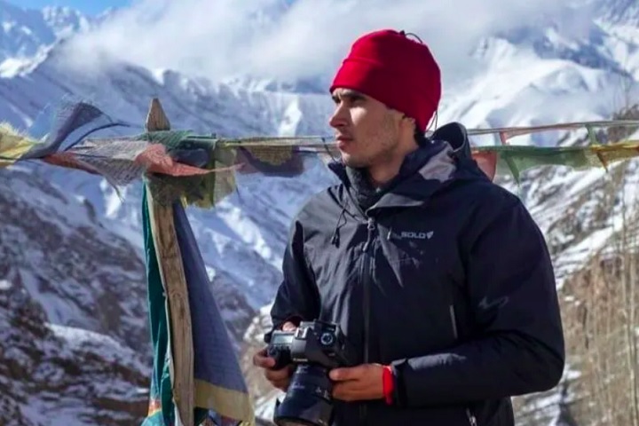 O corpo de Edson Vandeira foi enterrado no vilarejo de Yungar, ao norte de Huaraz, em frente à montanha onde morreu.  “Nosso desejo era de que ele continuasse na montanha, por ser a grande paixão dele”, afirmou Jackeline Vandeira, irmã de Edson.
