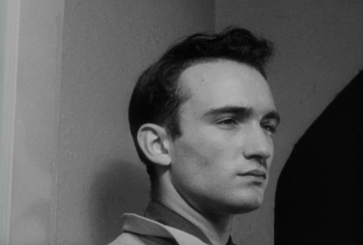 Tudo começou em 1950, quando Tony Ray foi morar com o pai e Gloria Grahame.