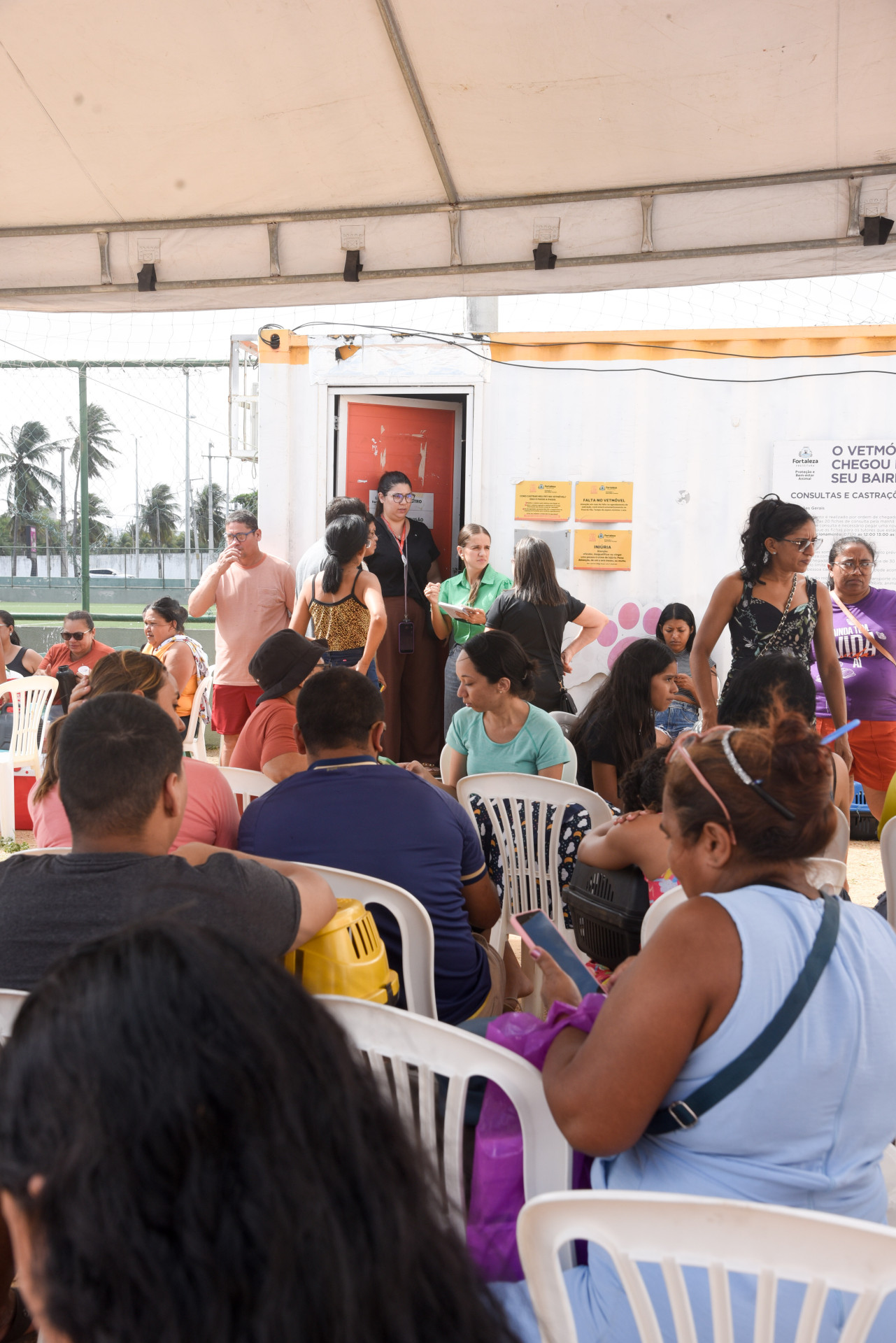 Fortaleza, CE, BR - 10.01.2026 - Mutirão de castração de felinos no VetMóvel da Areninha do Bairro Pirambu. Foto Nayana Melo/Especial O POVO
