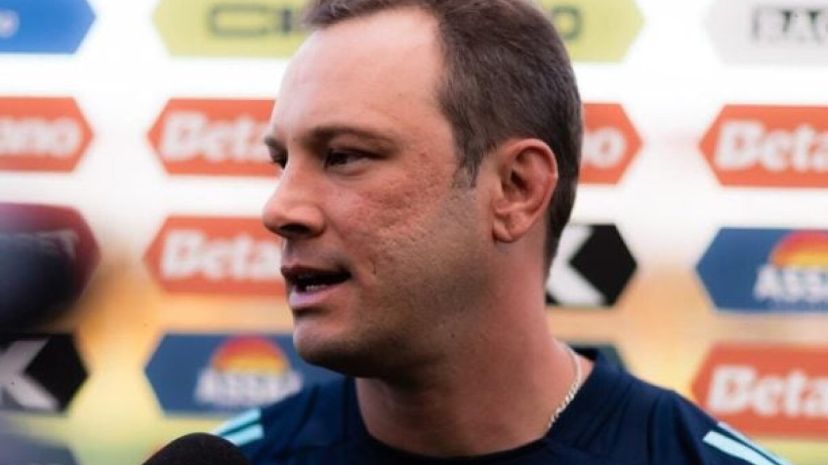 Técnico do Fla  diz que o time sub-20 fez bom papel neste 1 a 1, principalmente no 1º tempo. E reclama da não marcação de um pênalti no fim