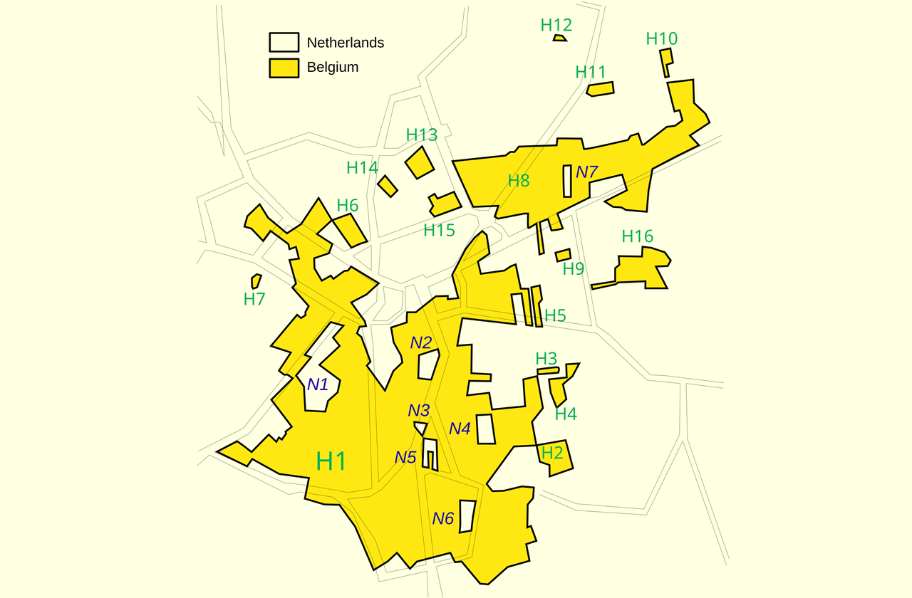 O mapa de Baarle é um verdadeiro quebra-cabeça. São cerca de 30 enclaves belgas dentro da Holanda e apenas oito na situação oposta, numa geografia única que desafia a lógica fronteiriça. Tal configuração atrai estudiosos de geografia e política, e pesquisadores citam Baarle como exemplo de fronteira complexa e convivência pacífica. A cidade, assim, se tornou objeto de estudo internacional.

