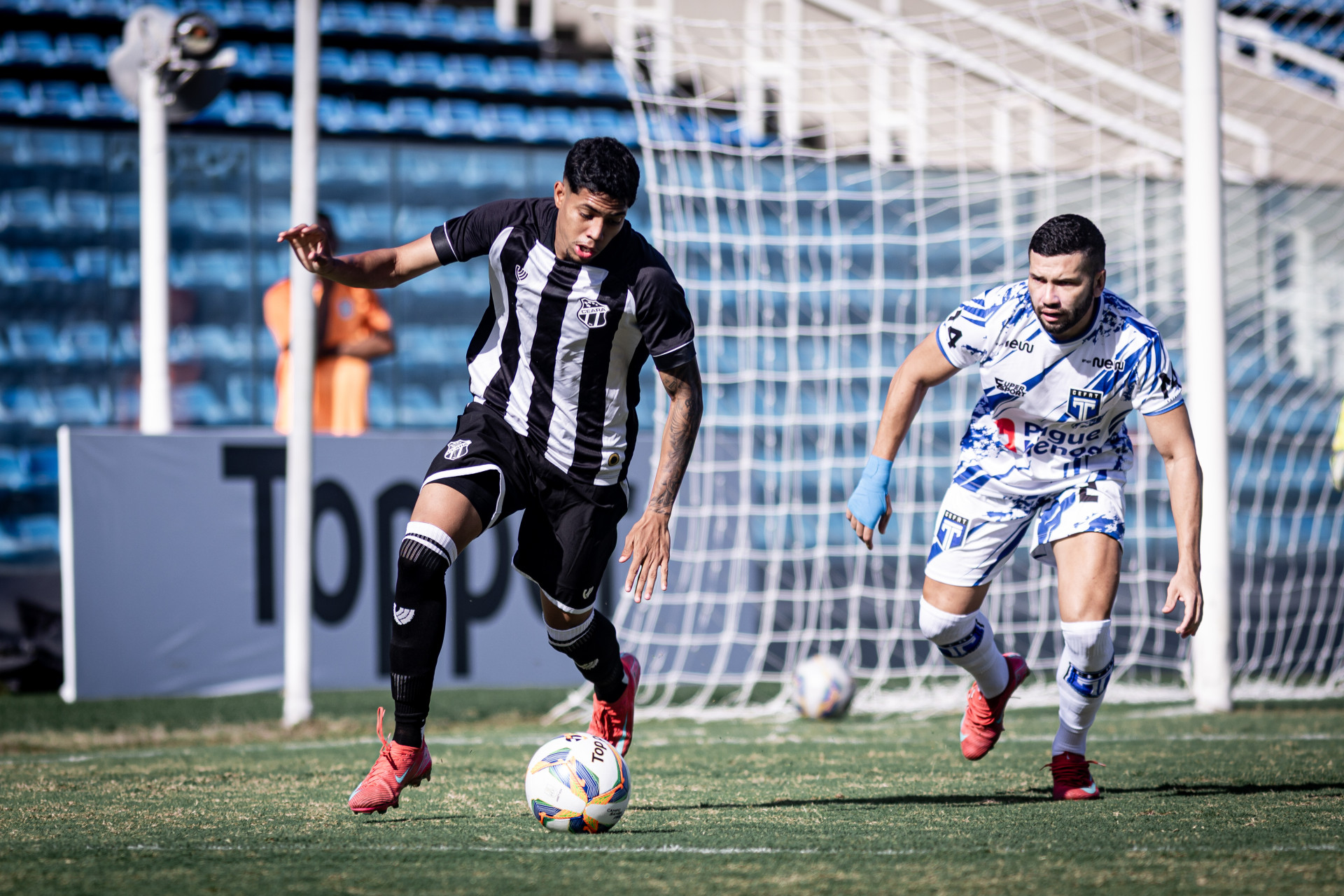 Giulio, ponta do Ceará, foi integrado ao elenco principal e deve ter chances nesta temporada (Foto: Gabriel Silva / Ceará SC)
