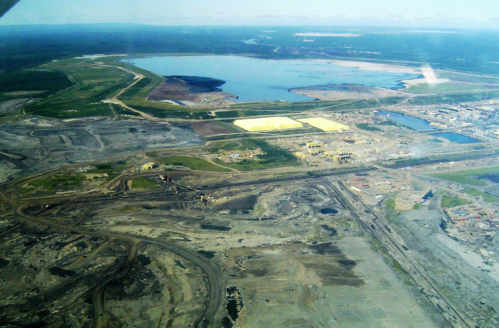 Outras barragens, como a Represa de Rejeitos Syncrude no Canadá, ultrapassaram a Represa Hoover em termos de volume de material de construção ao longo do tempo. Conheça, portanto, outras obras monumentais que transformaram paisagens ao redor do mundo.