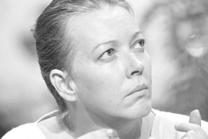 A tradição começou em 1981 com a atriz Lílian Lemmertz, na novela Baila Comigo. 