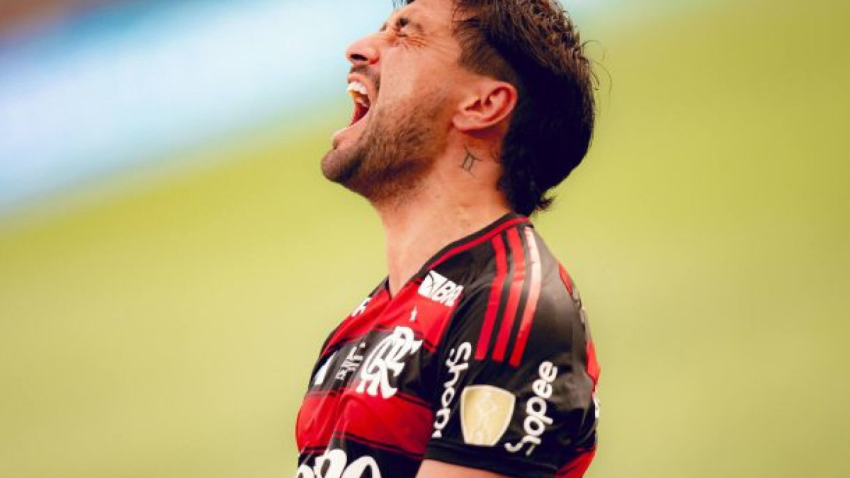 Anúncio da contratação do craque se deu no dia 12 de janeiro de 2019; jogador se tornou dos maiores ídolos da História do clube