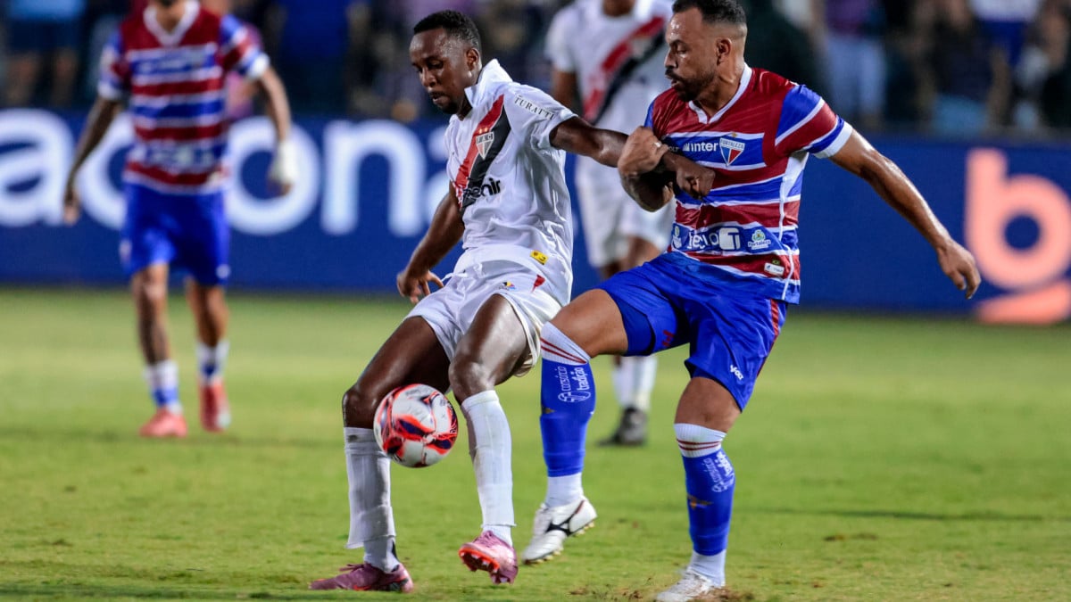 Mois&eacute;s Fortaleza empata de 0 a 0 com o Ferrovi&aacute;rio pelo Campeonato Cearense no Est&aacute;dio Presidente Vargas. (Foto: Samuel Setubal/ O Povo)
