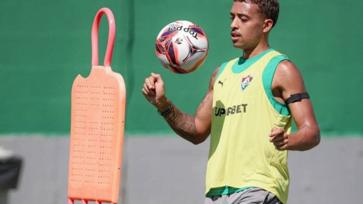 Davi Melo deve ser titular em estreia do Tricolor contra o Madureira, nesta quarta-feira (14), pela primeira rodada da competição