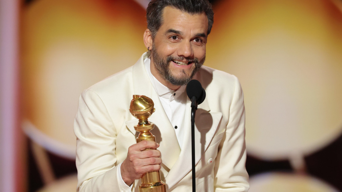 Wagner Moura no palco do 83º Globo de Ouro após vencer o prêmio de Melhor Ator em Filme de Drama - 11.01.2026. Los Angeles, EUA