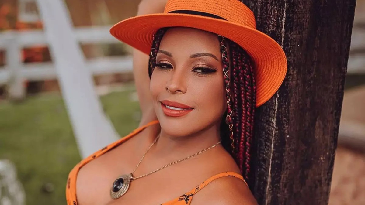 Sol Vega, de 47 anos, nasceu na capital de São Paulo e participou da 4ª edição do BBB.