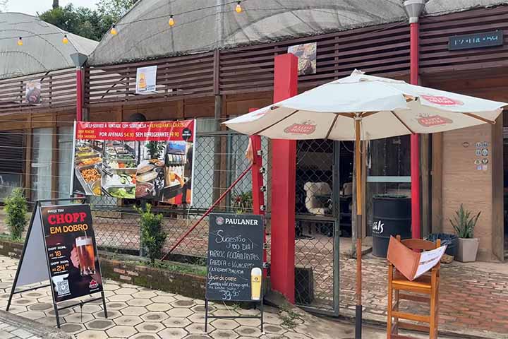 Com o passar dos anos, Monte Verde também passou a investir em eventos sazonais, especialmente durante o inverno, quando festivais gastronômicos e culturais ajudam a atrair ainda mais visitantes. 
