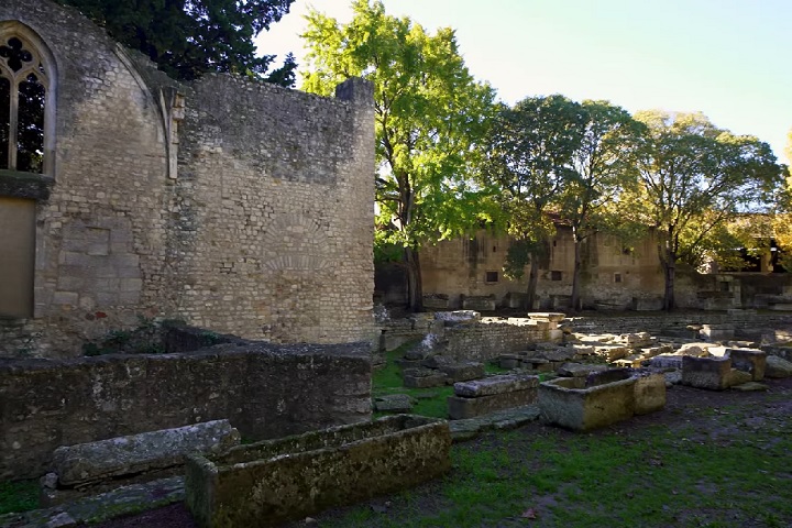 Essas construções, juntamente com outros vestígios da época romana, renderam à cidade o reconhecimento da UNESCO como Patrimônio Mundial da Humanidade em 1981.