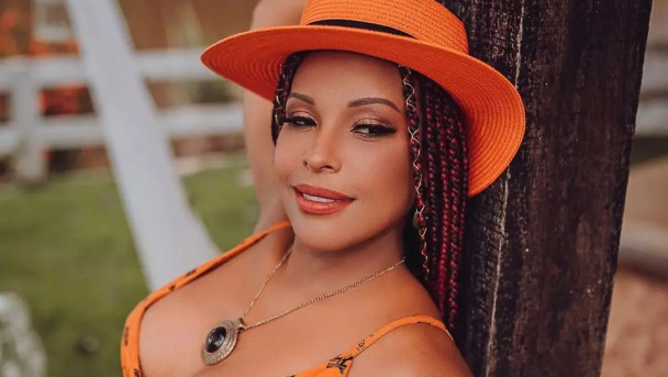 Sol Vega, de 47 anos, nasceu na capital de S&atilde;o Paulo e participou da 4&ordf; edi&ccedil;&atilde;o do BBB.