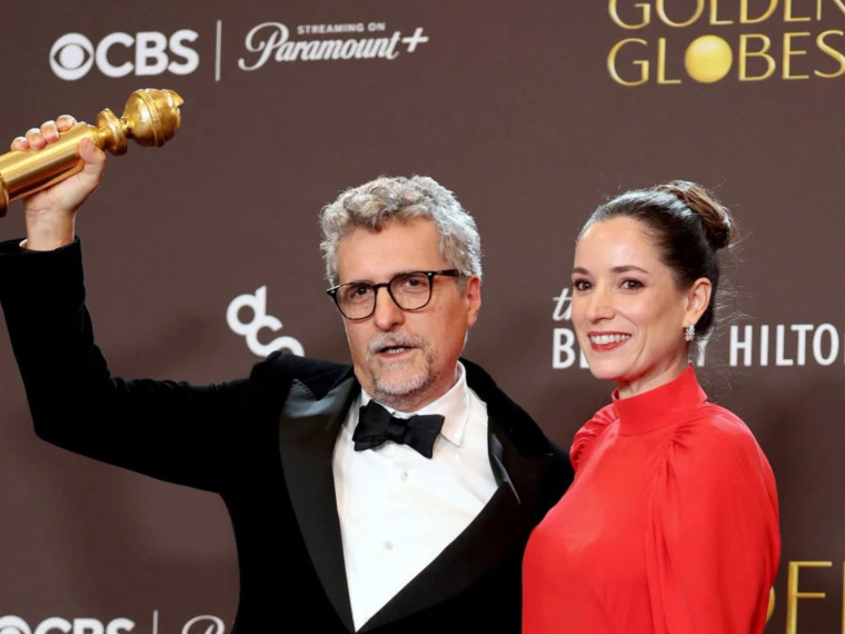 Kleber Mendonça Filho faz discurso político no Globo de Ouro