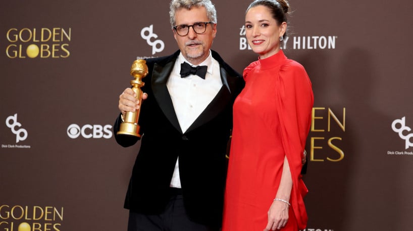 ￼KLEBER Mendonça Filho e a produtora Emilie Lesclaux, vencedores do prêmio de Melhor Filme Internacional 