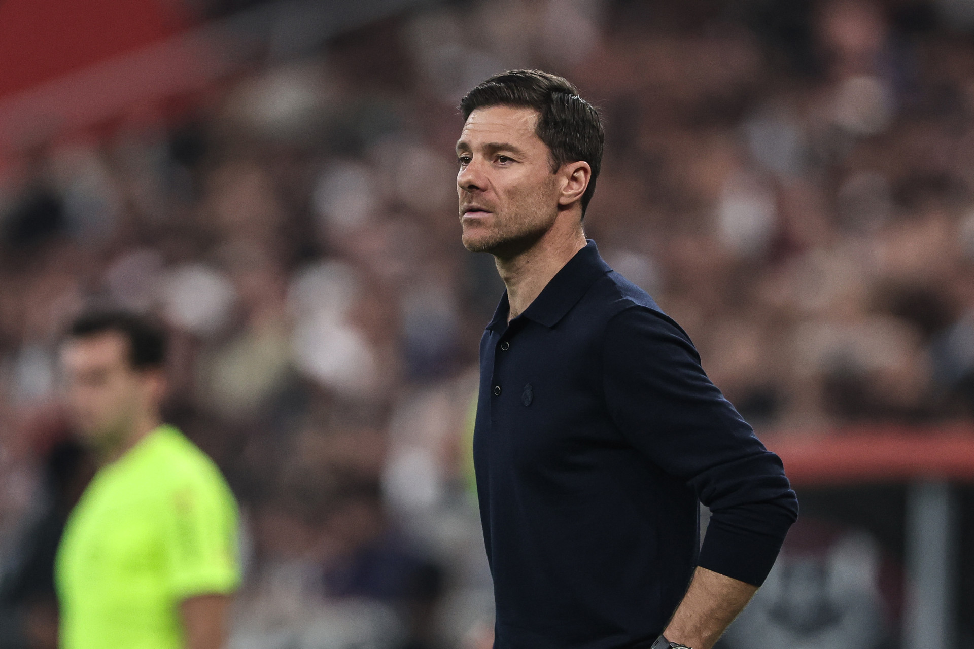 O técnico espanhol do Real Madrid, Xabi Alonso, reage durante a final da Supercopa da Espanha entre FC Barcelona e Real Madrid no Estádio Rei Abdullah em Jeddah, em 11 de janeiro de 2026.
O Real Madrid nomeou Álvaro Arbeloa como novo técnico em 12 de janeiro de 2026, após a saída de Xabi Alonso do clube por mútuo acordo, um dia depois da equipe perder a final da Supercopa da Espanha para o rival Barcelona, ​​segundo a AFP. (Foto: FADEL SENNA / AFP)