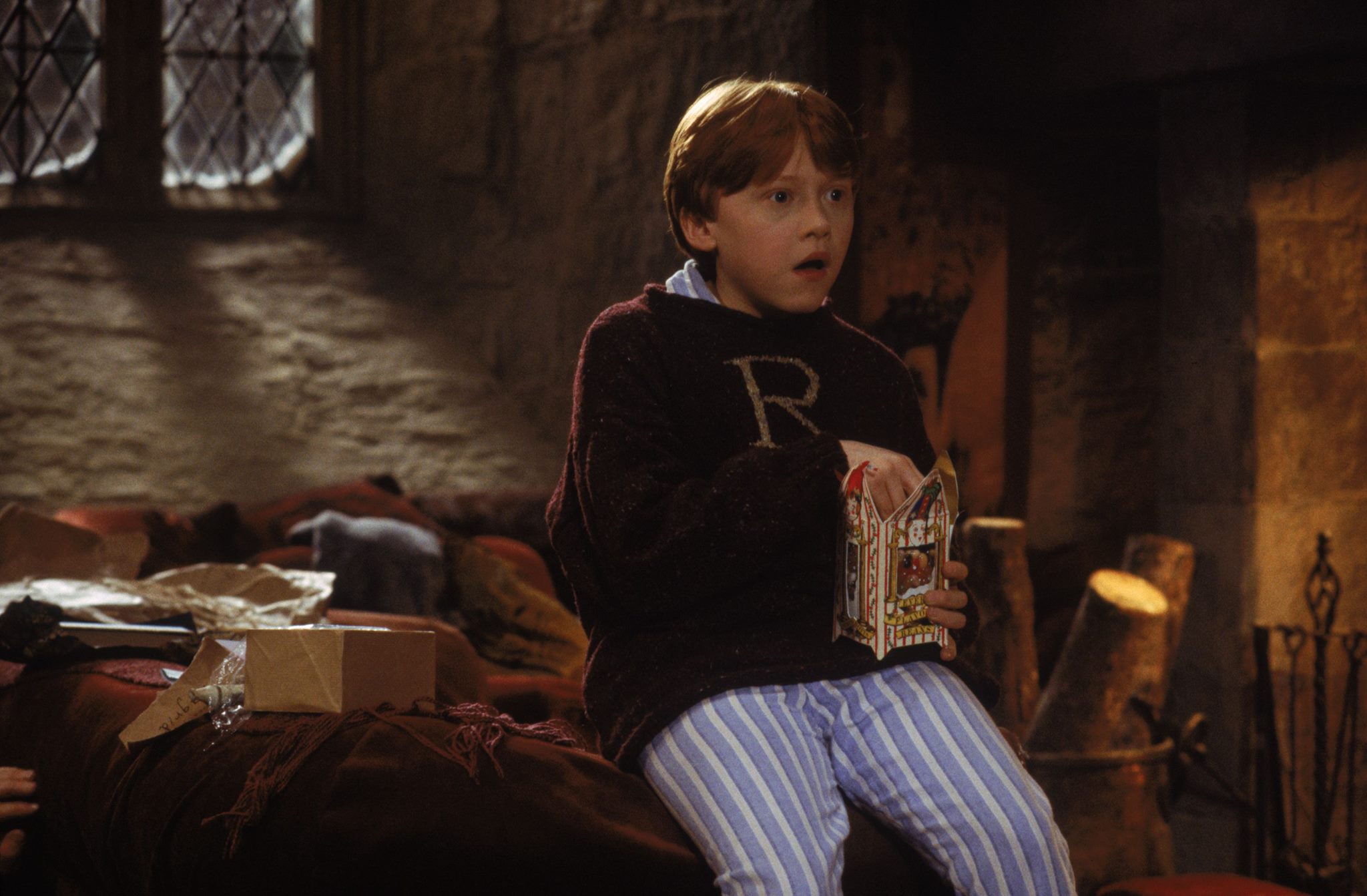 Feijõezinhos de Todos os Sabores – Doces populares da Dedosdemel que vêm em sabores deliciosos ou terríveis, como vômito e cera de ouvido. Dumbledore prova um de sabor ruim no primeiro filme.