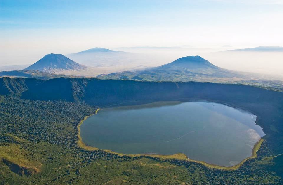 Situado entre o Serengeti e a cratera de Ngorongoro, o desfiladeiro está em uma rota migratória usada por humanos e animais há milênios.