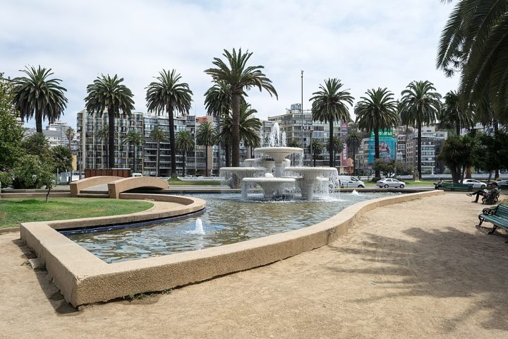 9º) Viña del Mar, Chile: A cidade de 370 mil habitantes encanta com seu clima mediterrâneo ameno. As temperaturas médias variam de 10 °C no inverno a 22 °C no verão.